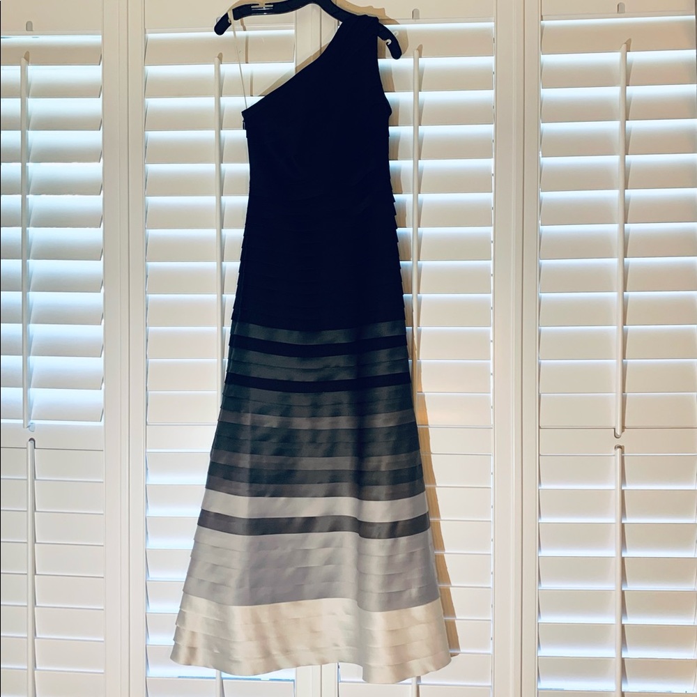 Halston Ombré strip Gown, Color: Black Vapo, Size: 4